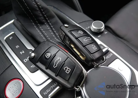 2020 Audi Rs 3 Tfsi Quattro S Tronic из США, поврежденный, VIN WUABWGFF5LA905881